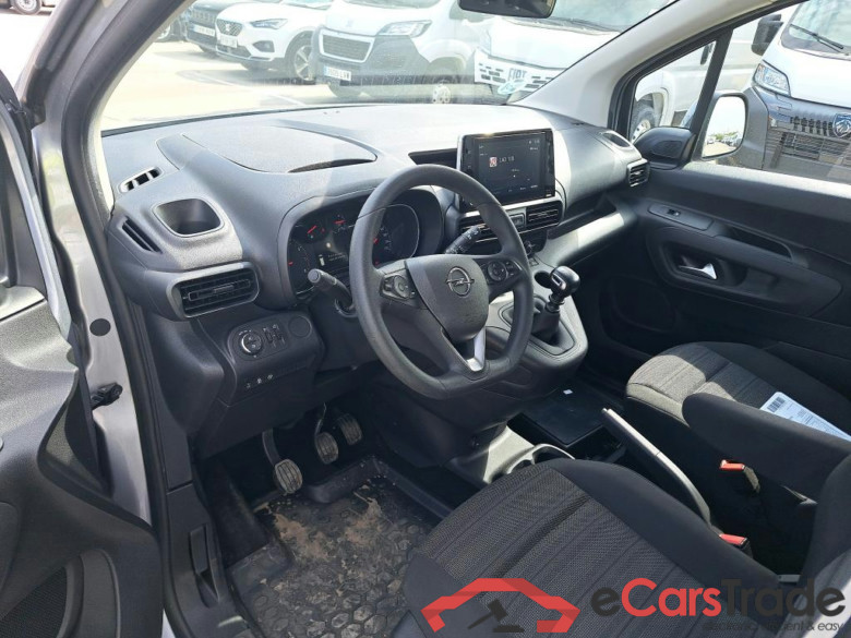 OPEL Combo Life / 2018 / 5P / monovolumen compacto 1.2 T S/S Selective L #3