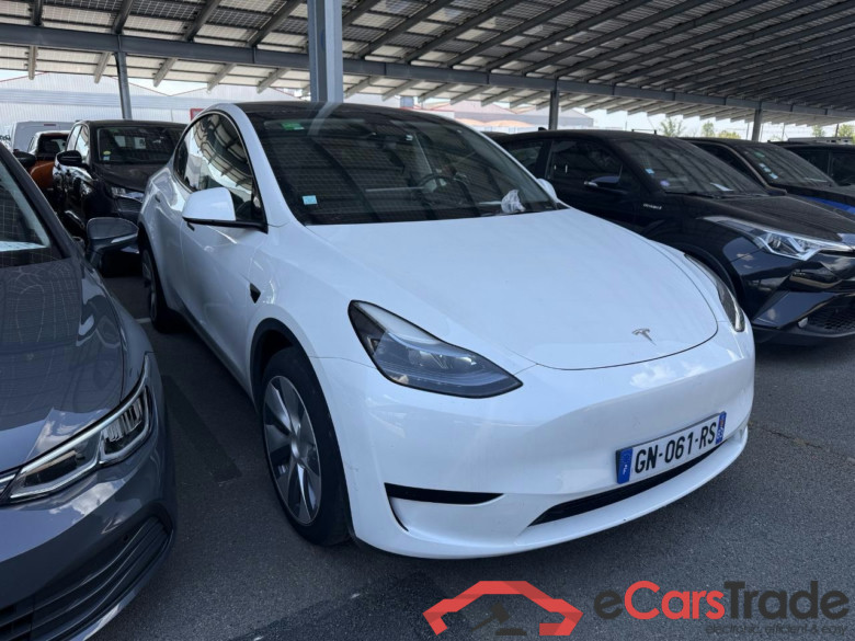 TESLA Model Y / 2021 / 5P / SUV RWD #2