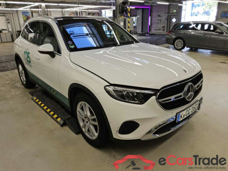 Mercedes-Benz GLC (BM 254)(06.2022->) DE - SUV5 GLC 200 EU6d, 4Matic Avantgarde, 2022 - 2024 #2
