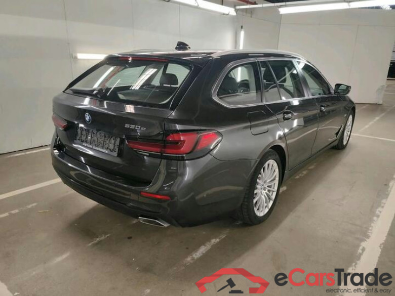 BMW 5 Reeks Touring 5 Reeks Touring 530e Auto (PHEV) 215kW/292pk  5D/P Auto-8 #4