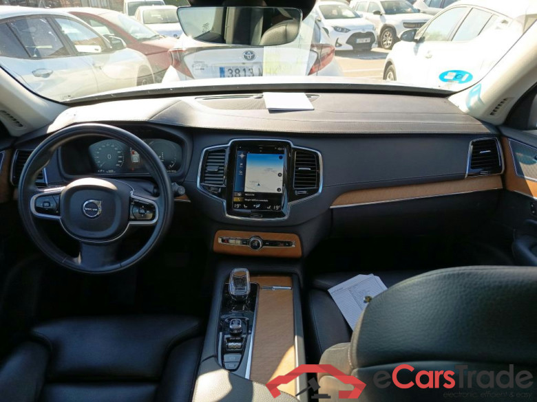 VOLVO XC90 / 2019 / 5P / todoterreno 2.0 T8 AWD Recharge Inscription Auto #3