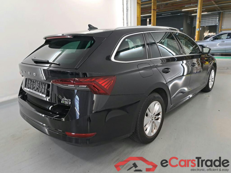 SKODA OCTAVIA COMBI 1.0 TSI MHEV 81KW DSG CLEVER #4