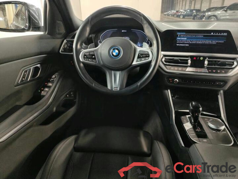 BMW 3 Reeks Touring 3 Reeks Touring 320e (150 kW) (PHEV) 150kW/204pk  5D/P Auto-8 #5