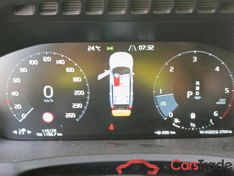 VOLVO XC90 / 2019 / 5P / todoterreno 2.0 B5 D5 AWD Business Plus Auto #5