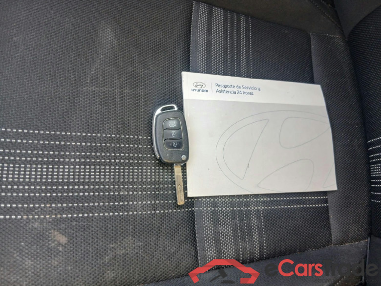 HYUNDAI i20 / 2020 / 5P / berlina con portón 1.0 TGDI 74kW (100CV) 48V Essence #5