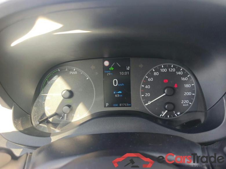 TOYOTA Yaris 1.5 120H Business Plus #4