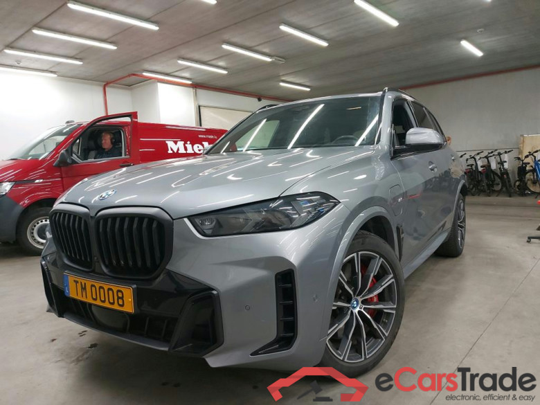 BMW - BMW X5 xDrive50e 489PK M SPORT Pro & Pack Innovation & Driving Assistant Professional & Harman Kardon & Parkign Assistant Pro &  20 Inch  * HYBRID * #1