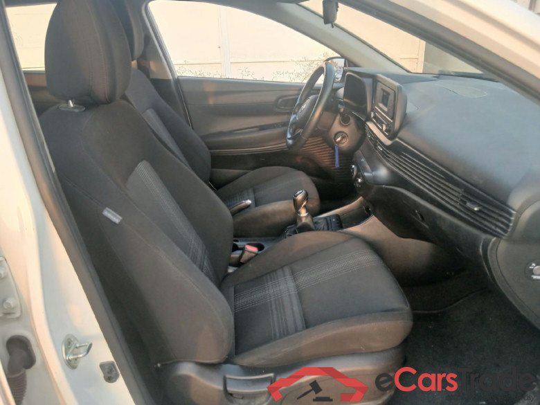 HYUNDAI i20 / 2020 / 5P / berlina con portón 1.0 TGDI 74kW (100CV) 48V Essence #6