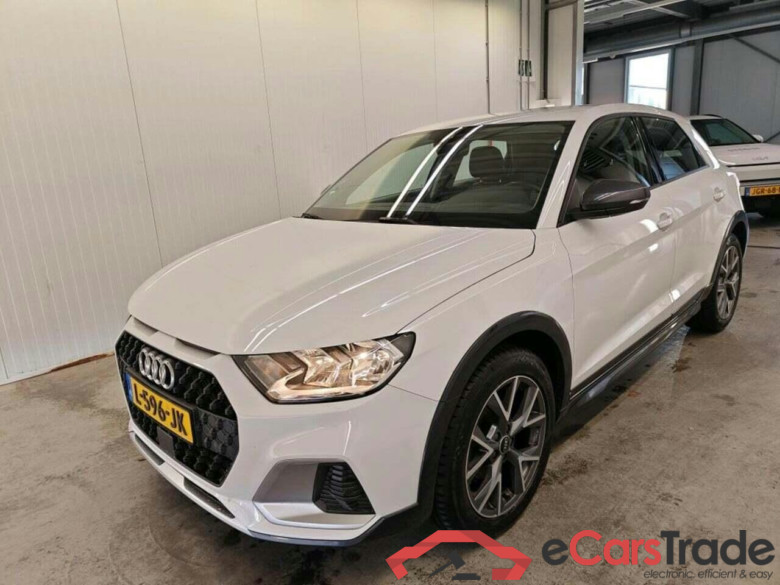 AUDI A1 citycarver 30 TFSI epic #1