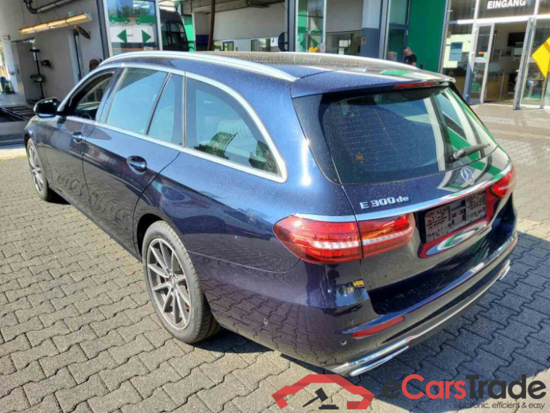 Mercedes-Benz E T-Modell (BM 213)(06.2016->) DE - Kb5 E 300 de EU6d, Avantgarde, (Facelift) 2020 - 2023 #4
