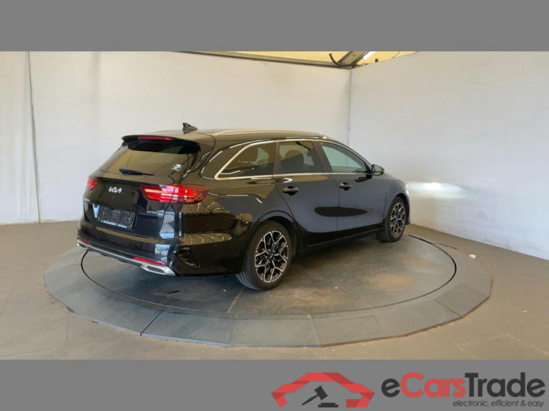 KIA Ceed SW 1.5 T-GDi GT-Line ISG DCT #4