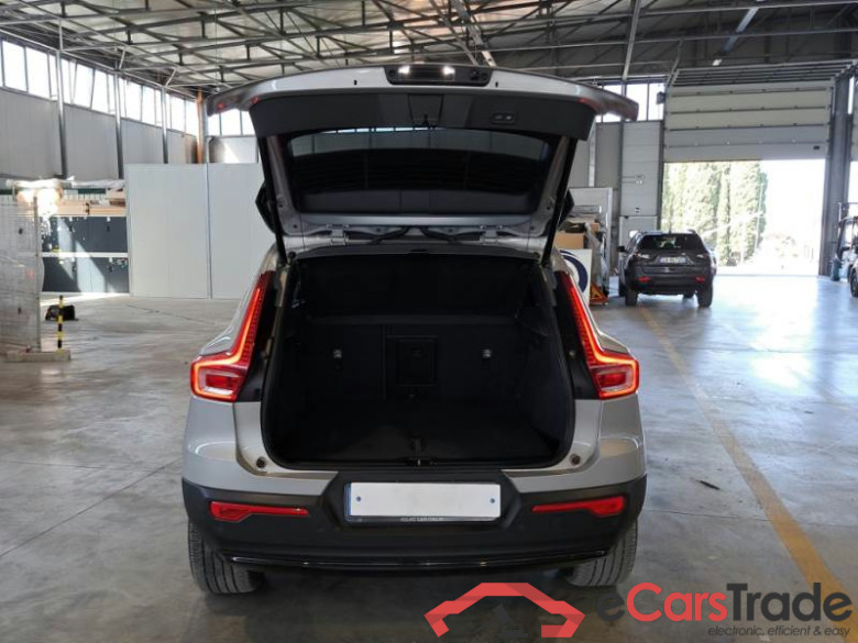 VOLVO XC40 / 2021 / 5P / SUV RECHARGE PLUS #5
