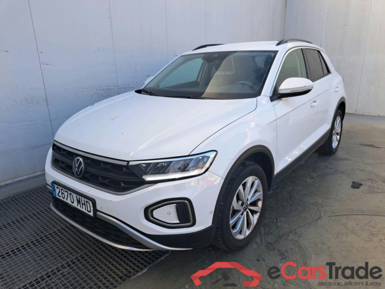 VOLKSWAGEN T-Roc / 2021 / 5P / todoterreno Life 1.0 TSI 81kW (110CV)