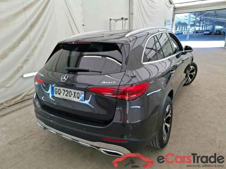 MERCEDES-BENZ GLC / 2022 / 5P / SUV GLC 300 e Business Line 4MATIC #4