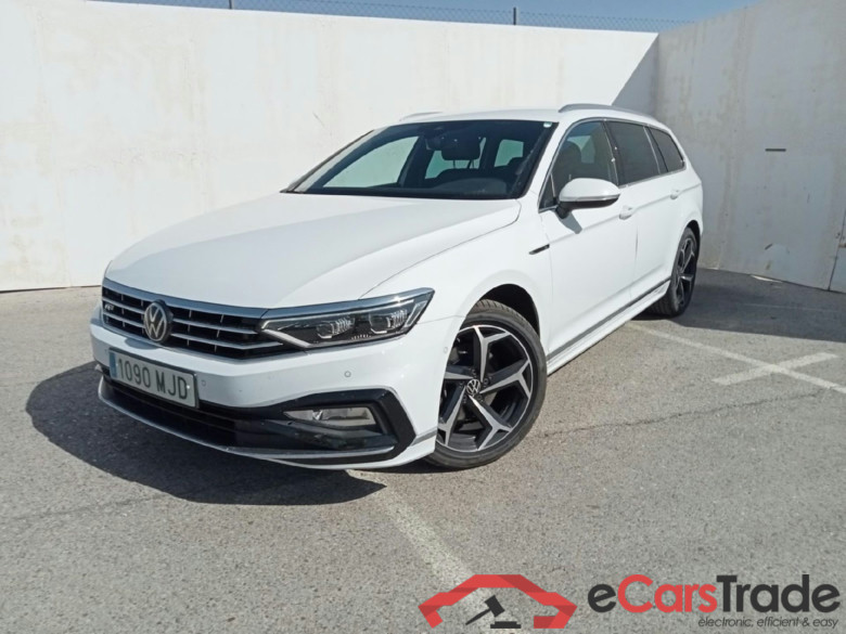 VOLKSWAGEN Passat / 2019 / 5P / familiar Variant R-Line 2.0 TDI 147kW (200CV) DSG
