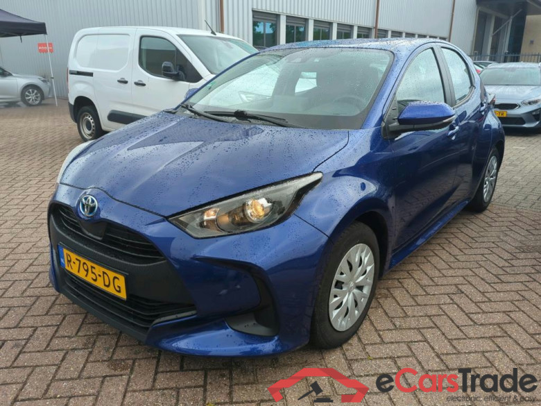 TOYOTA Yaris 1.5 Hyb. Active #1