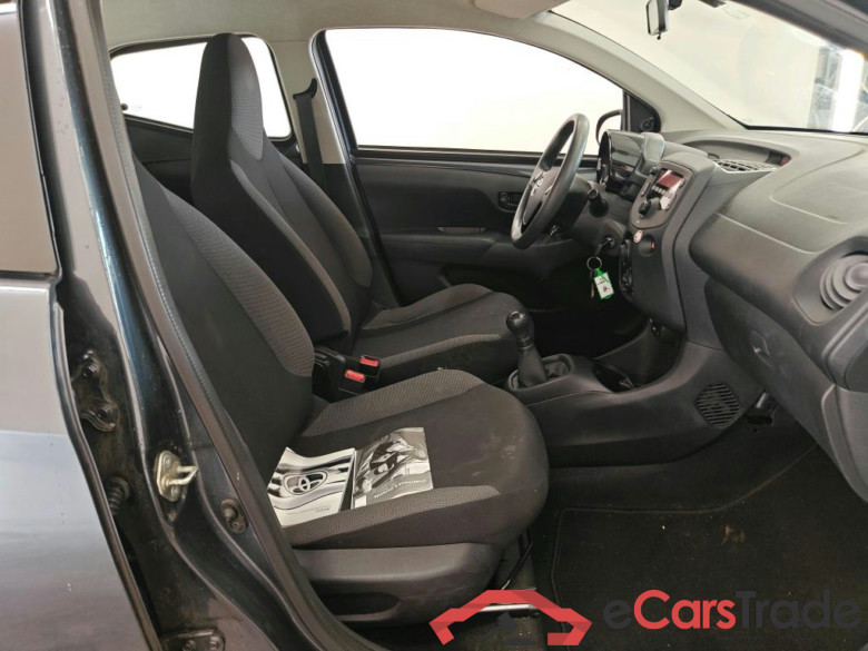Toyota AYGO 1.0 VVT-i x-fun 5d #3
