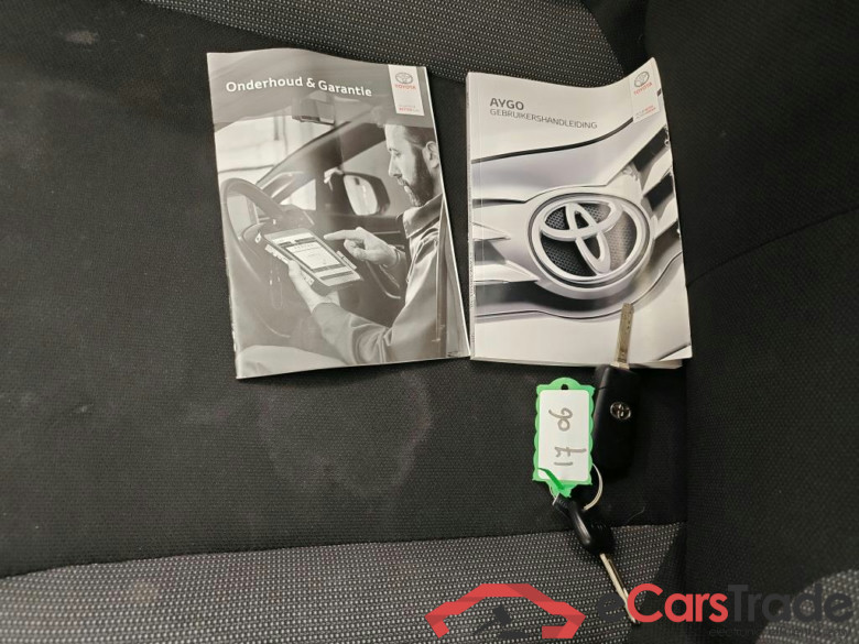 Toyota AYGO 1.0 VVT-i x-fun 5d #4