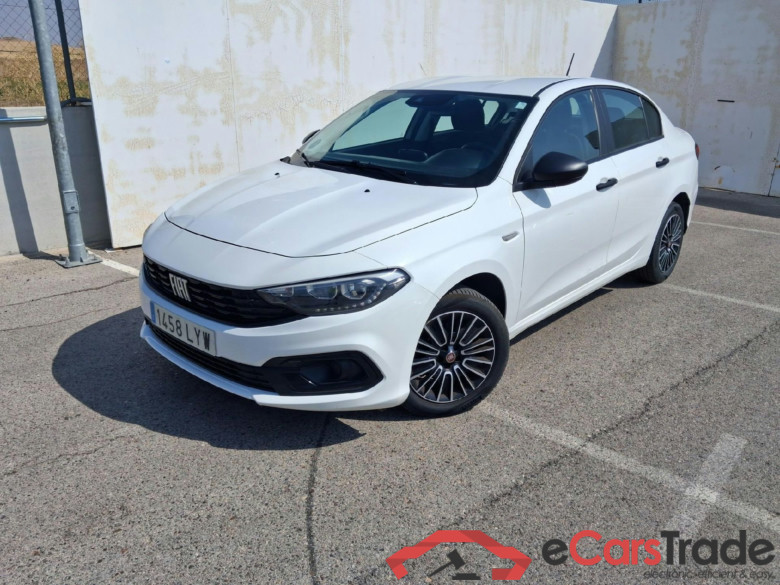 FIAT Tipo / 2020 / 4P / sedán Sedan City Life 1.3 Mjet Diesel 70kW #1