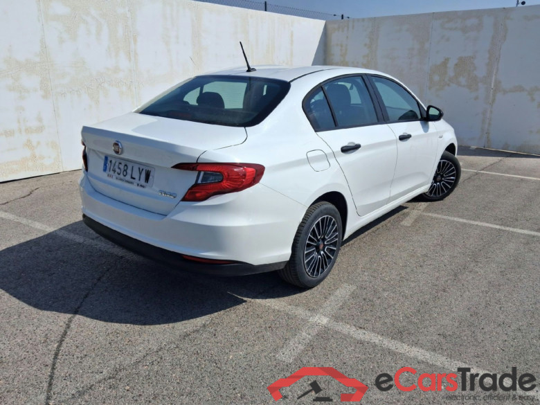 FIAT Tipo / 2020 / 4P / sedán Sedan City Life 1.3 Mjet Diesel 70kW #2