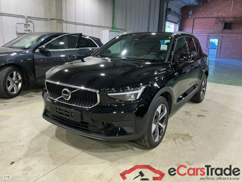 VOLVO XC40 2.0 B3 MHEV CORE LIMITED ED. DCT