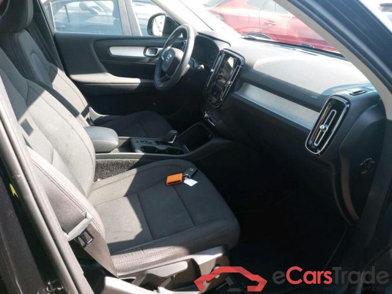 VOLVO XC40 / 2017 / 5P / todoterreno 1.5 T5 Twin Recharge Inscription Ex Auto #6