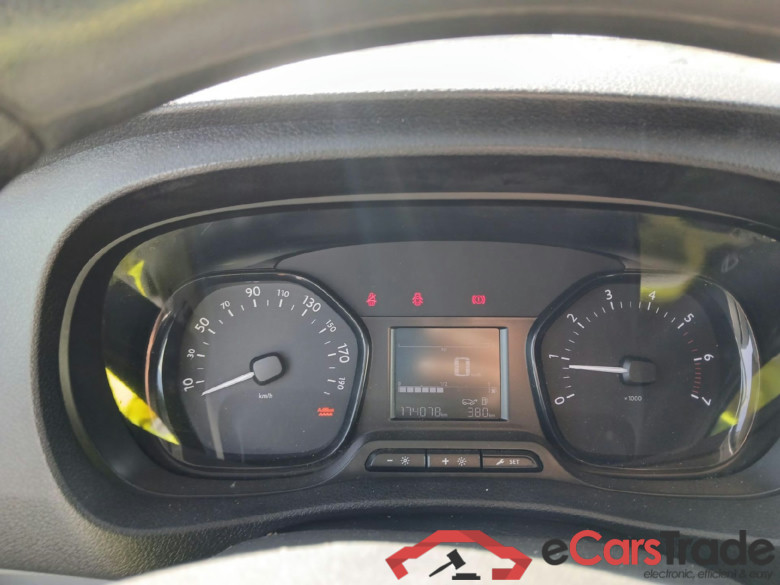 PEUGEOT Expert / 2016 / 4P / furgón Furgón Pro 1.5 BlueHDi 120 Standard #4