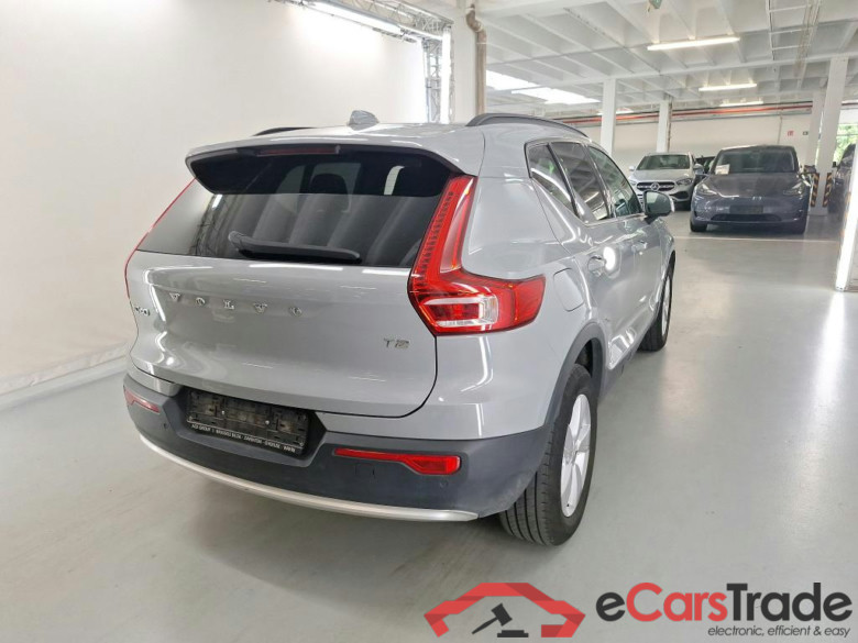 VOLVO XC40 1.5 T2 ESSENTIAL AUTO #4