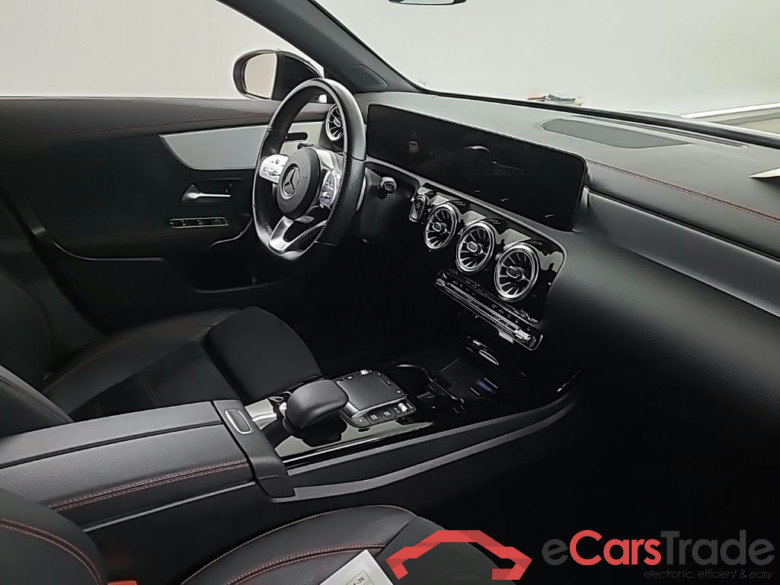 MERCEDES-BENZ CLA Shooting Brake CLA 250 e DCT AMG Line 5D 160kW #6