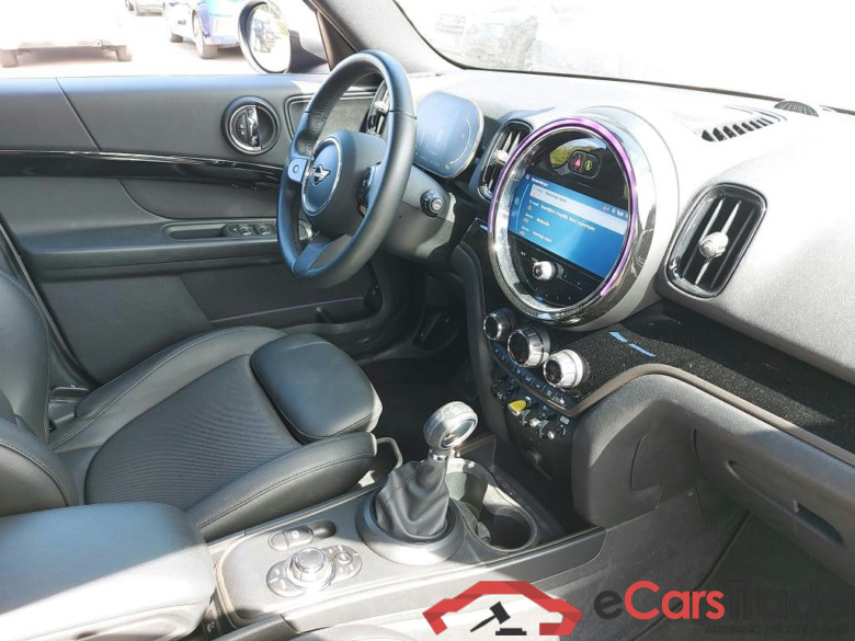 MINI - MIN COUNTRYMAN COOPER S E ALL4 AT 220PK Business Editon With Heated Sport Seats & Comfort Access & Park Sensors Front & Rear & Camera  * HYBRID * #3