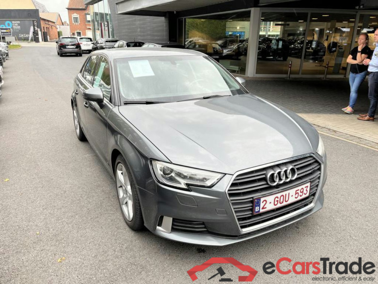 AUDI A3 Sportback 1.4 TFSI c.o.d. ultra Sport S tronic #2