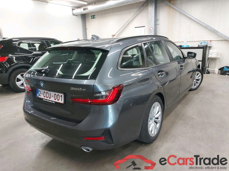 BMW - BMW 3 TOURING 320e 204PK Business Edition With Vernasca Heated Sport Seats & Driving Assistant & Active Cruise & Parking Assistant Pack  * HYBRID * #2