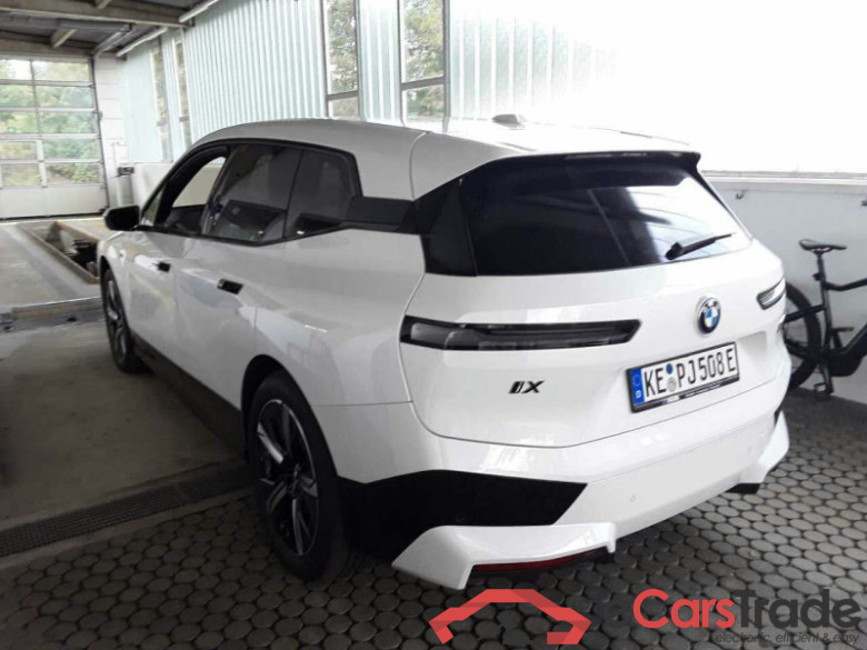 BMW iX  #3