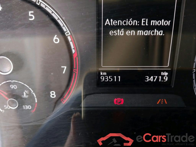 VOLKSWAGEN T-Roc / 2017 / 5P / todoterreno Advance 1.0 TSI 85kW (115CV) (CX) #5