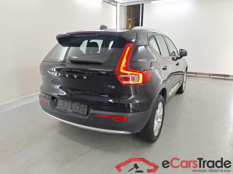 VOLVO XC40 1.5 T2 Momentum Pro Geartronic #4