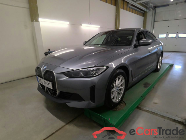 BMW i4 eDrive40
