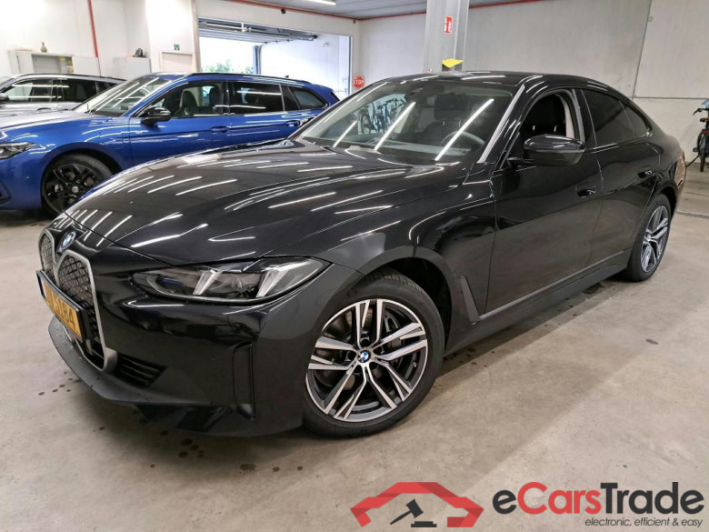 BMW - BMW I4 eDrive40 340PK With Climatic & Navigation & Black Sensatec Heated Sport Seats & Cruise Control & Park Sensors Front & Rear  * ELECTRIC *