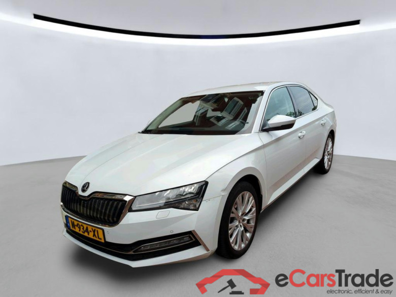 SKODA Superb 115 kW #1