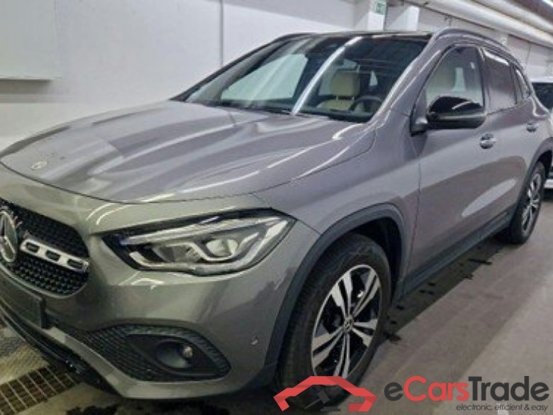 Mercedes-Benz GLA 200d  #1