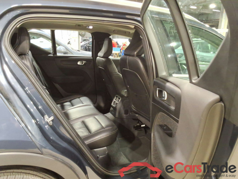 VOLVO XC40 1.5 T4 PHEV INSCRIPTION DCT #5