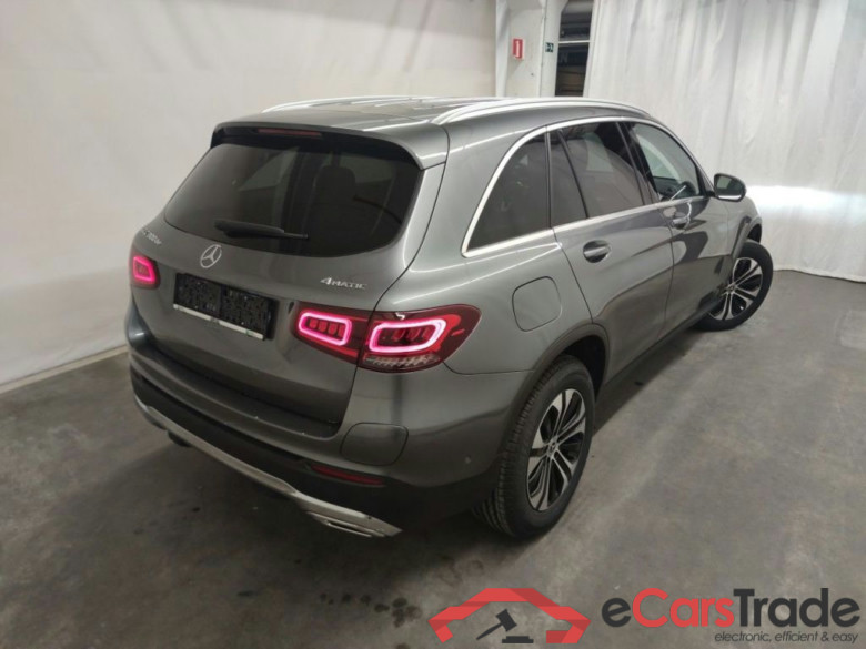 Mercedes-Benz GLC GLC 300 de Business Solution 4MATIC 5d #2