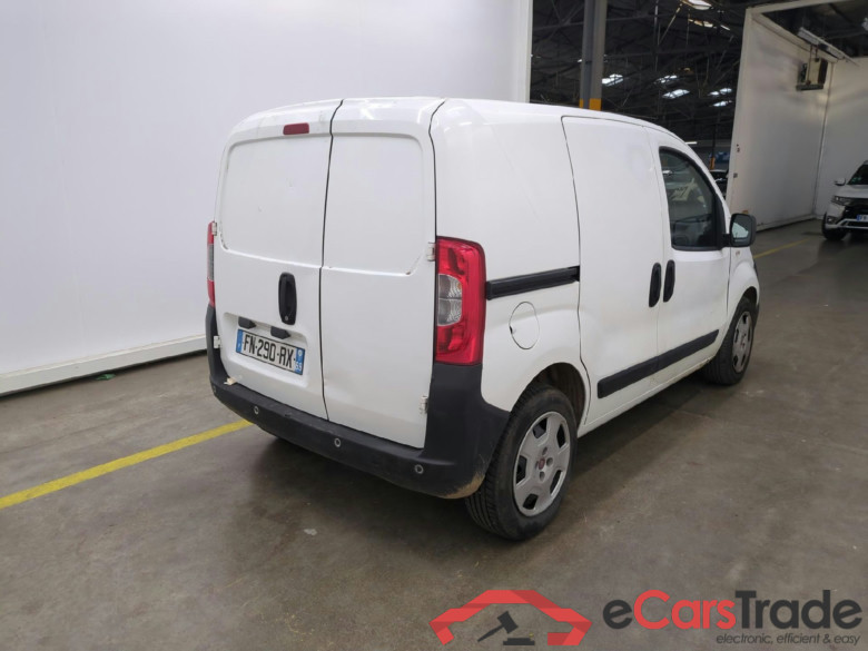 FIAT Fiorino / 2016 / 4P / Fourgonnette 1.3 Multijet 80 Pack Professional Nav #3