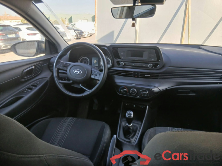 HYUNDAI i20 / 2020 / 5P / berlina con portón 1.0 TGDI 74kW (100CV) 48V Essence #3