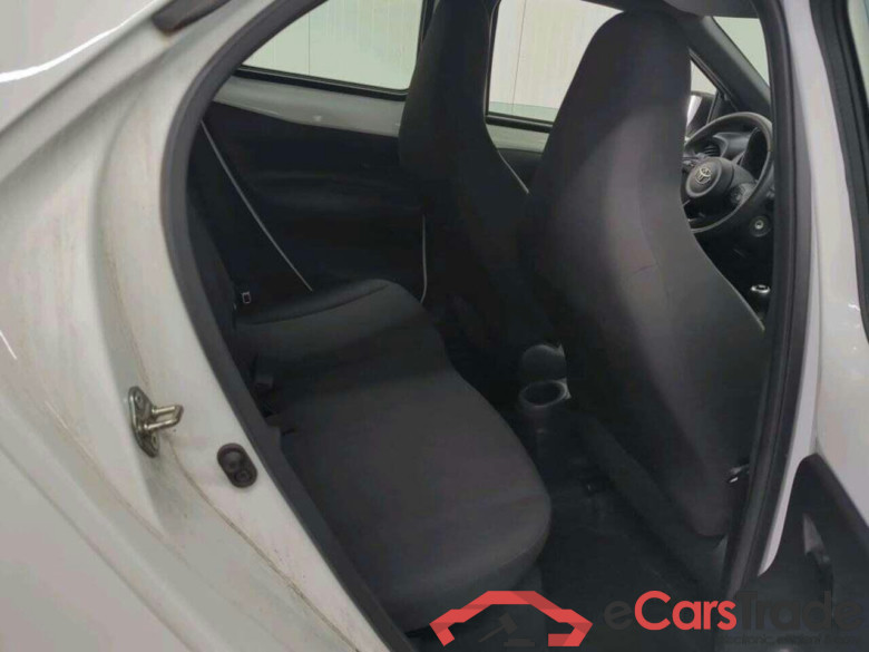 TOYOTA Aygo X 1.0 VVT-i MT Play #5