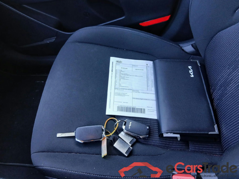 KIA Sportage / 2022 / 5P / todoterreno 1.6 T-GDi HEV 171kW (230CV) Drive 4X2 #5