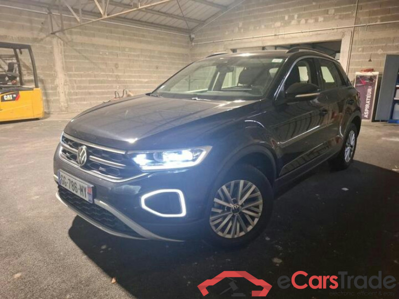 Volkswagen T-Roc 1.5 TSI 150Hp Life Aut. LED-Matrix Virtual ACC Navi KeylessGo Camera Klima PDC ...