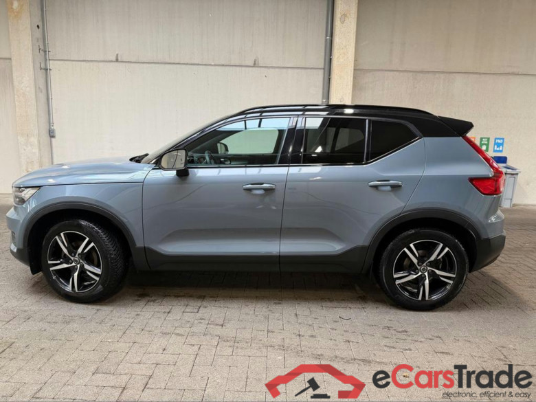 VOLVO XC40 1.5 T3 R-Design Geartronic #3