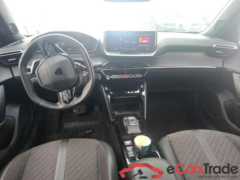 PEUGEOT 2008 / 2023 / 5P / Crossover PureTech 130 S&S EAT8 ALLURE #5