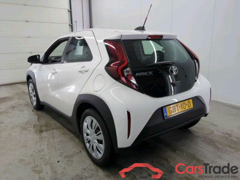 TOYOTA Aygo X 1.0 VVT-i MT Premium #6