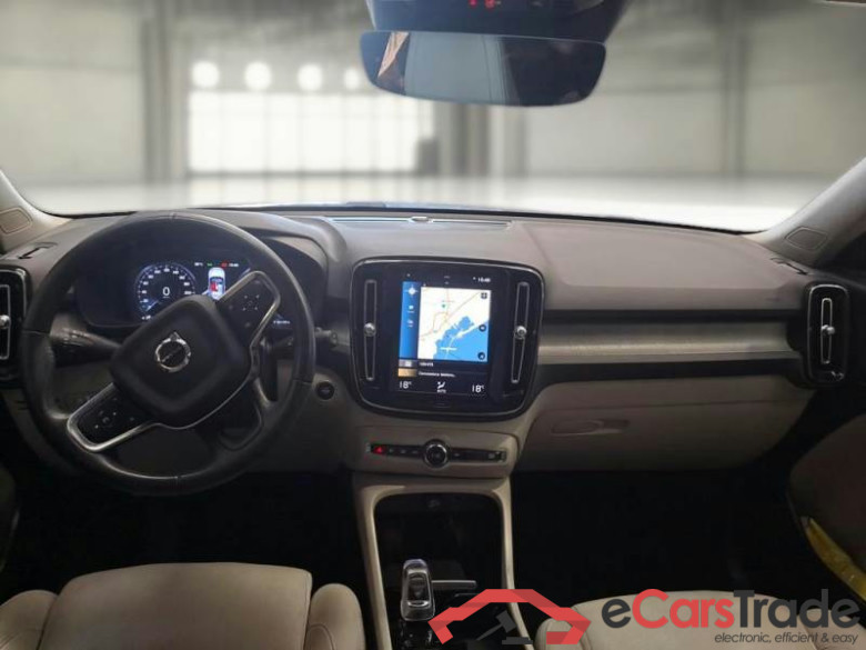 VOLVO XC40 / 2017 / 5P / SUV T5 PLUG-IN HYBRID AUTO RECHARGE INSCR. #3